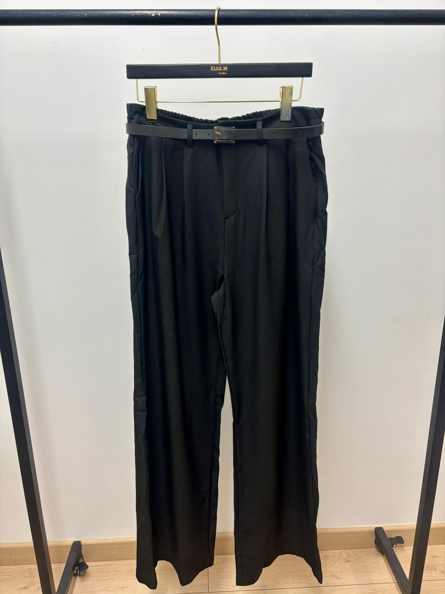 Le Pantalon 05940